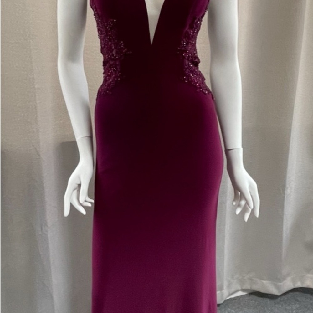 Camille - Elegant Burgundy Prom Gown